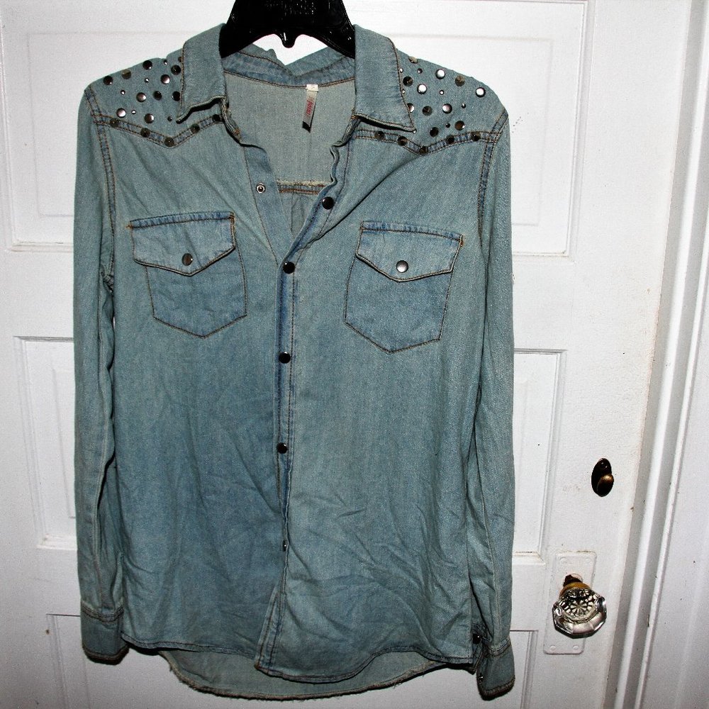 36 Point 5 Jean Studded Button Front Shirt M/L